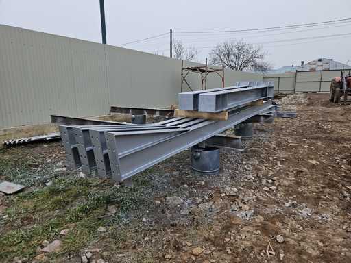 EMANUEL STEEL CONSTRUCTION Carpot auto 4 places      