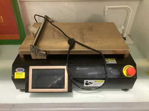 BEVS - 1811/2 - Automatischer Filmanlegetisch mit Vakuumfach - 2023