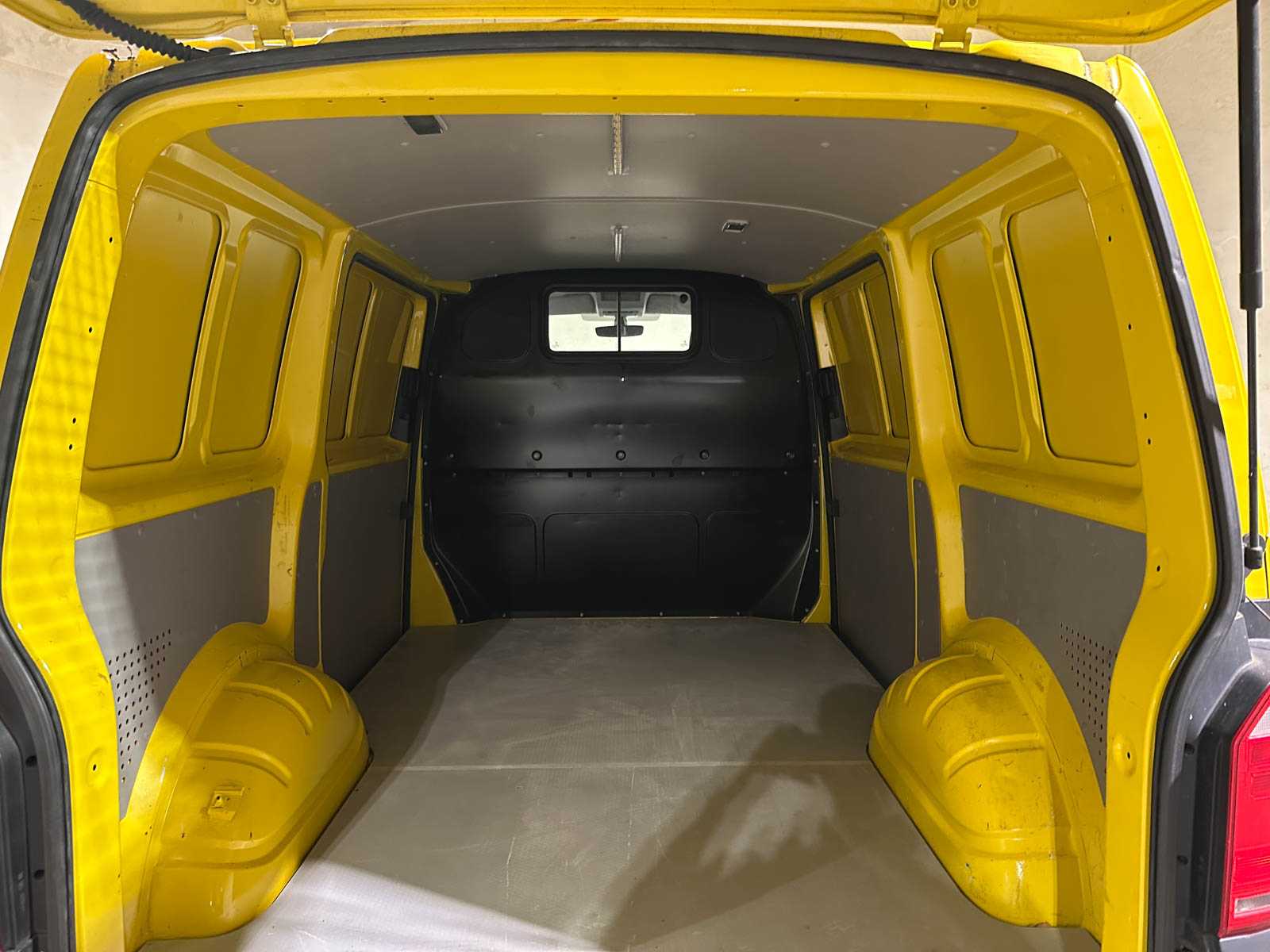 Volkswagen Transporter 2.0 TDI 148pk 2019 Bedrijfswagen, V-57-NBF