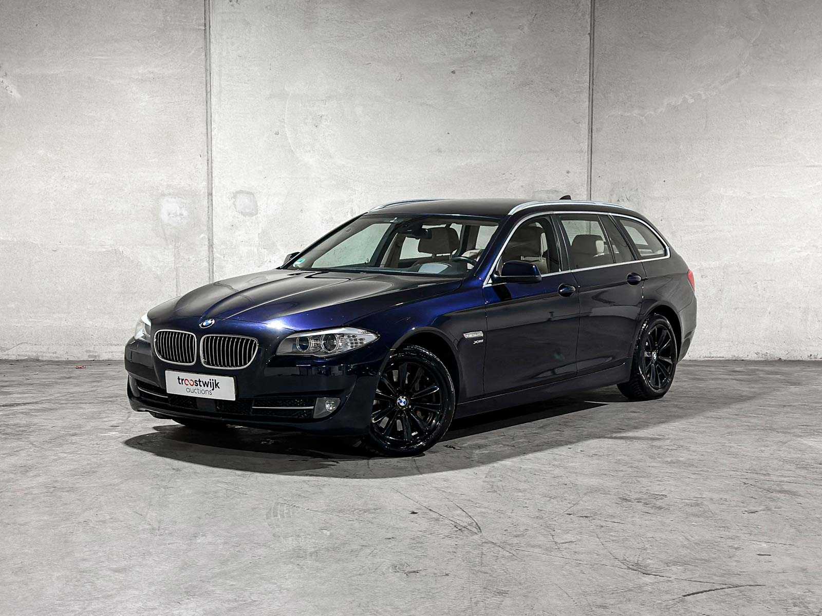 BMW 528xi Touring High Executive 245pk (Origineel-NL) 2012 5-serie, 89-TXH-2