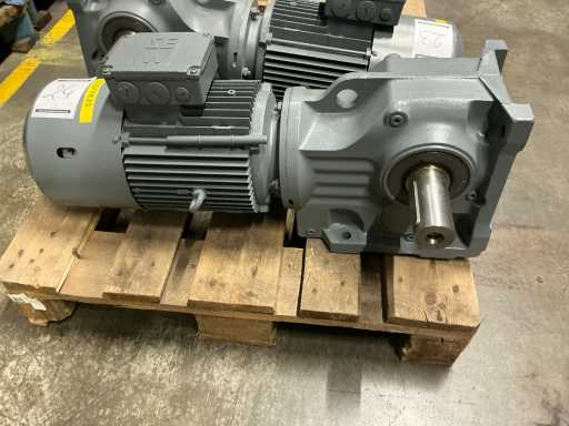 SEW-EURODRIVE K77 Elektromotor