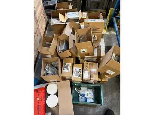 Kuraray - Kuraray Dental Produktpaket