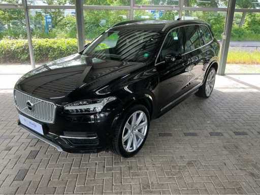 Volvo XC90 2.0 T8 Doppelmotor-Allrad-Beschriftung