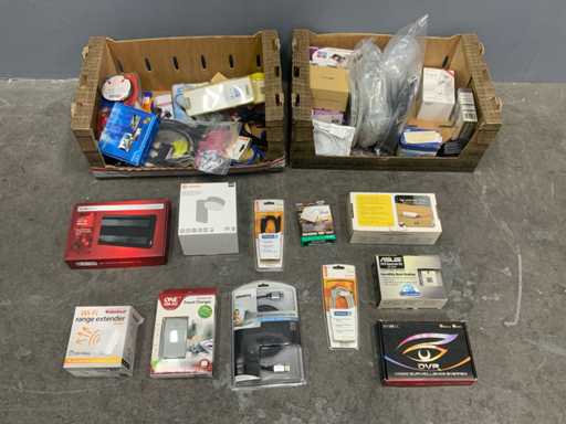 Série de divers appareils électroniques