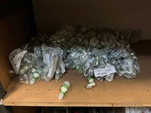 Installatiemateriaal divers (215x)