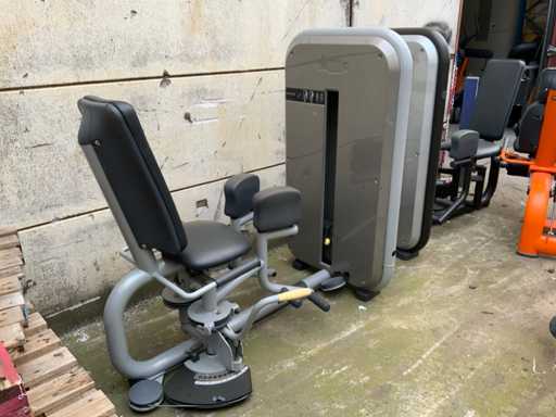 Technogym element adduction machine Multi-gym