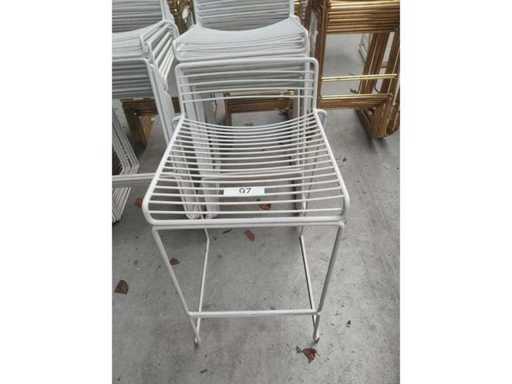 10x bar stool white without cushions (10x)