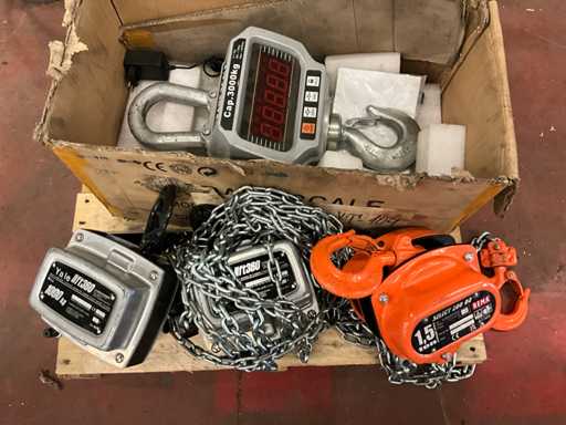 Kettingtakels (3x) en kraanweegschaal