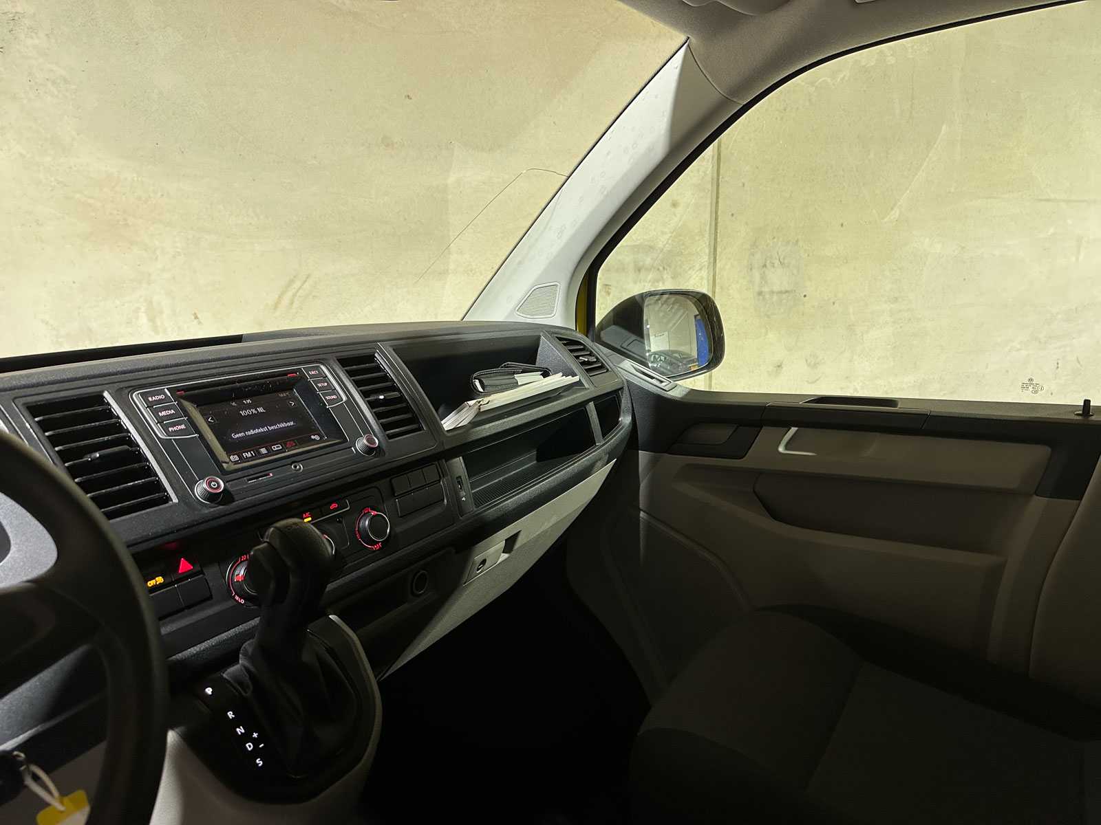 Volkswagen Transporter 2.0 TDI 148pk 2019 Bedrijfswagen, V-57-NBF