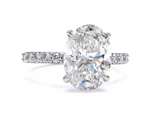 950 Platina ring met 4,46 ct. diamant