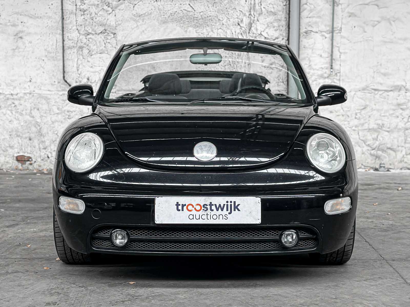 Volkswagen New Beetle Cabriolet 1.4 Turijn 75pk 2003, TH-271-J