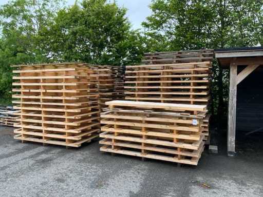 Série de palettes en bois