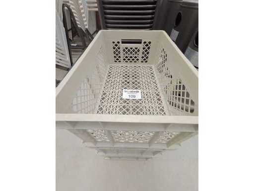 - Boîtes de transport (3x)