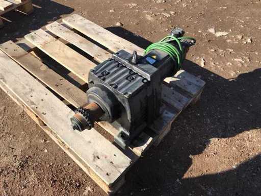 SEW – skrzynia biegów Eurodrive z silnikiem serwomechanizmem