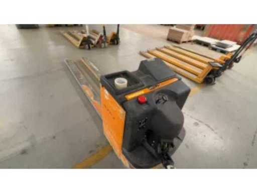 0d9ba51d-00fc-4176-a27e-a5841a7c5667.mp4