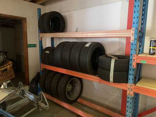 Tire and wheel rack - 5 sections