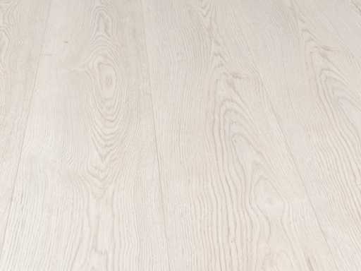 111 m2 deska laminatowa - 1285 x 192 x 8 mm