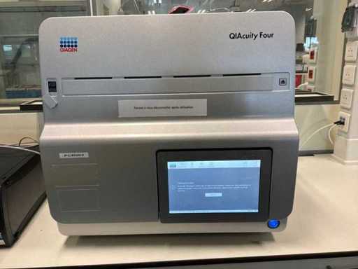 QIACUITY FOUR QIAGEN