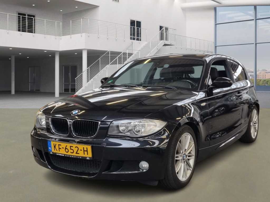 File:BMW 116i M-Sportpaket (F20) – Frontansicht, 24. Juni 2012,  Düsseldorf.jpg - Wikimedia Commons