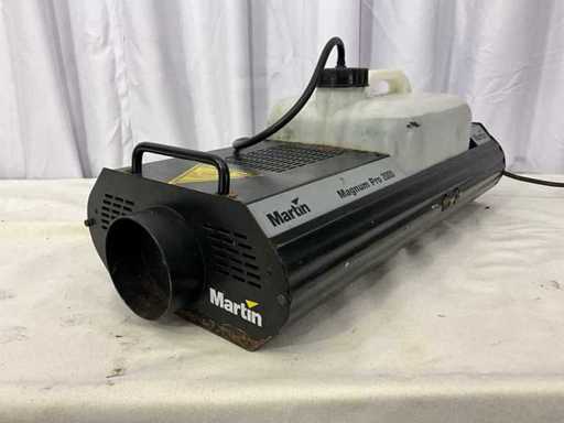 Martin Magnum Pro 2000 Smoke Machine