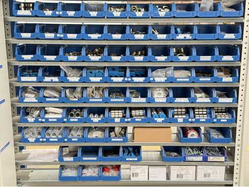   Werkplaatsplank met materialen