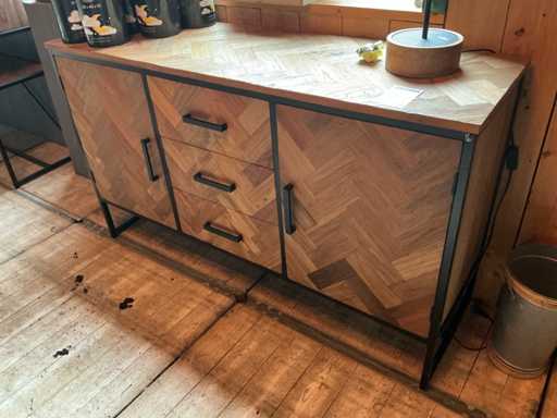 Sideboard