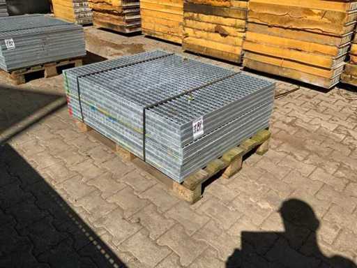 Stalowa podłoga z listwami 1120x880mm (11x)