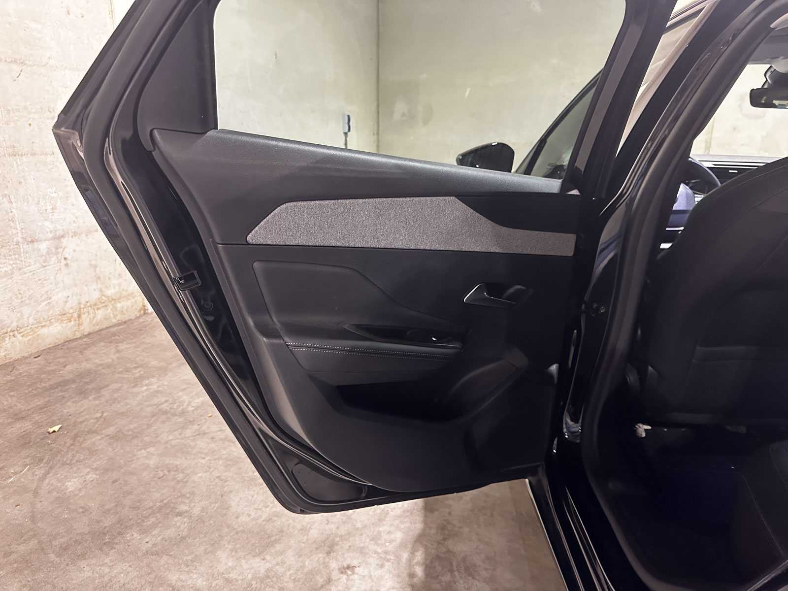 Peugeot 308 SW 1.5 BlueHDi Allure Pack Business 131pk 2022 (Origineel-NL+1e eigenaar), P-780-VZ