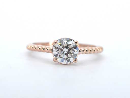 Bague en or rose avec un diamant de 1,00 carat