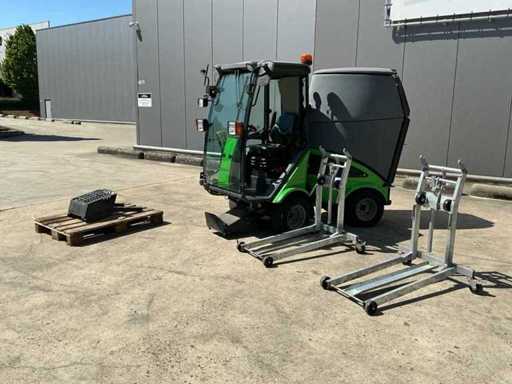 FS 2250 avec porte-outils de réservoir