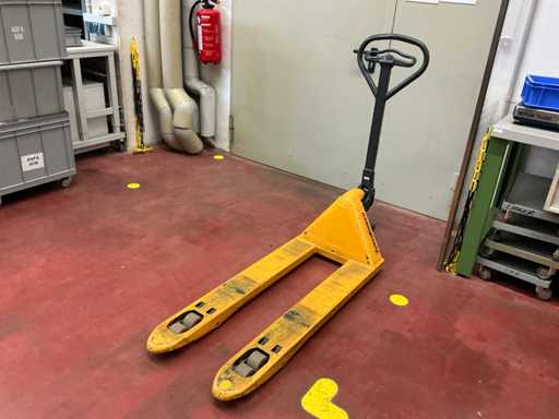 2018 Jungheinrich AM22 Hydraulic Hand Pallet Truck
