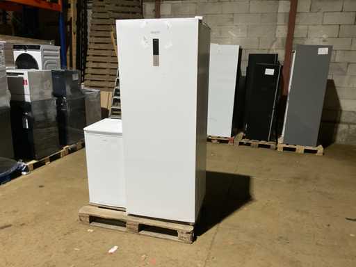 Exquisit GS380NFH050EW & GS111-040EW Vriezer (2x)