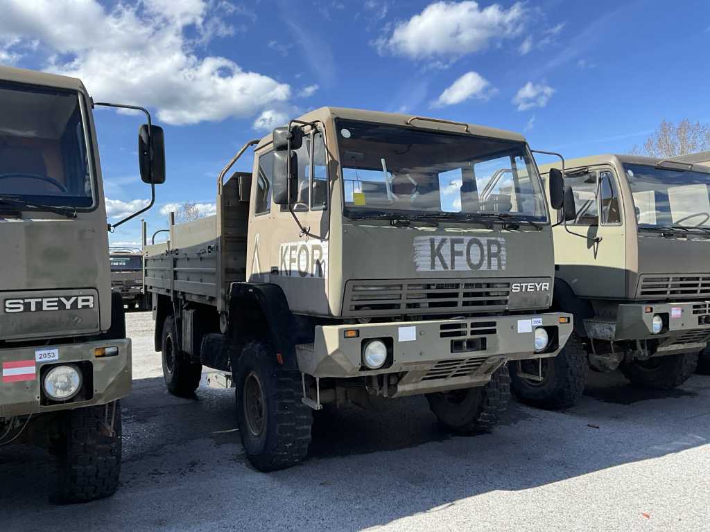 1986 Steyr 12M18 Army Vehicle