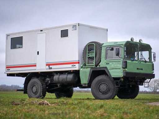 MAN CAT Camper