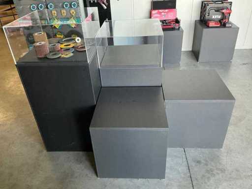 Wooden Display Column (14x)