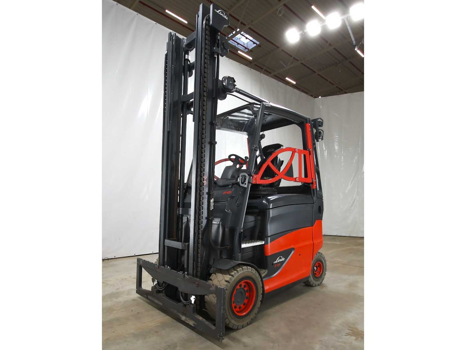 LINDE E45HL-01/600 Forklift