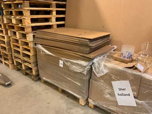 Partij kartonnen dozen