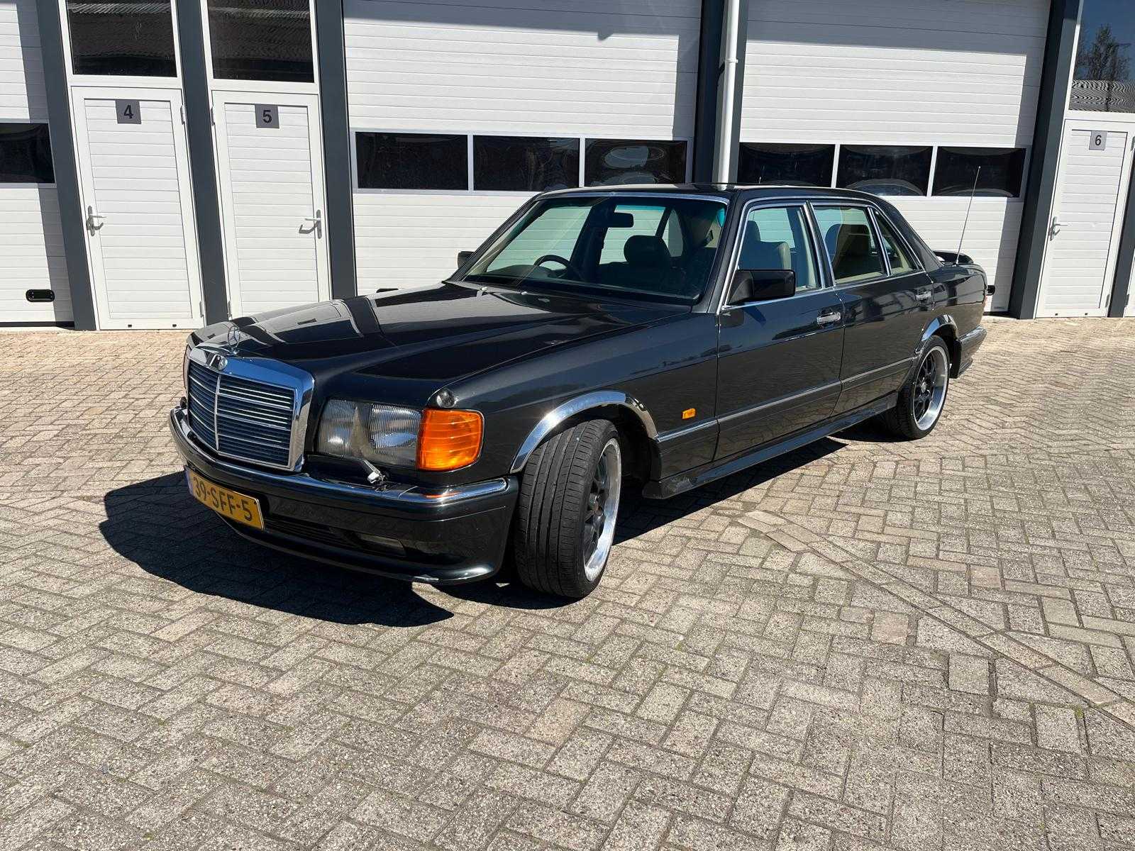 1986 Mercedes-Benz