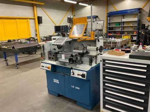1999 G.D.W. LZ250 Universal Lathe
