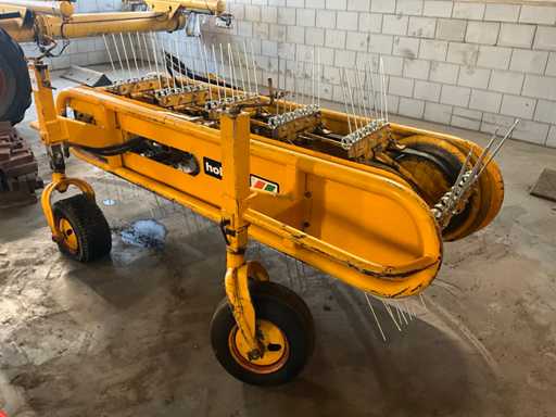 Holaras Roadside Hark