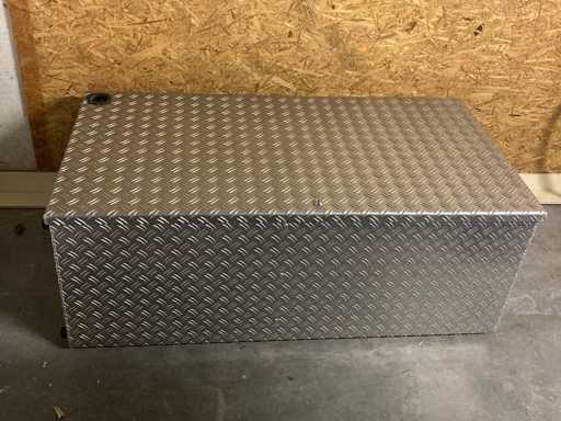 BKS - Rectangle - Lockable aluminum storage box