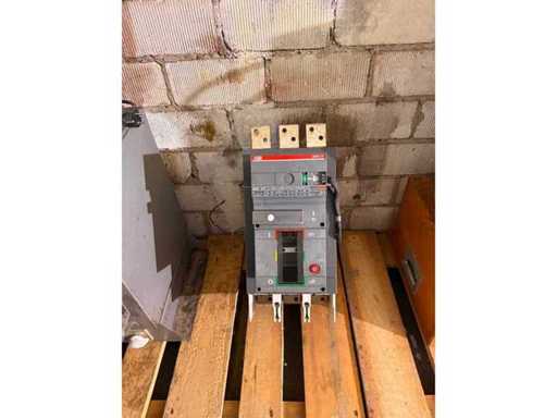 ABB SACE S7H 1250A Circuit Breaker 690V Industrial Current Switch Circuit Breake