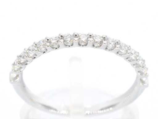 Witgouden rijring met briljant geslepen diamanten