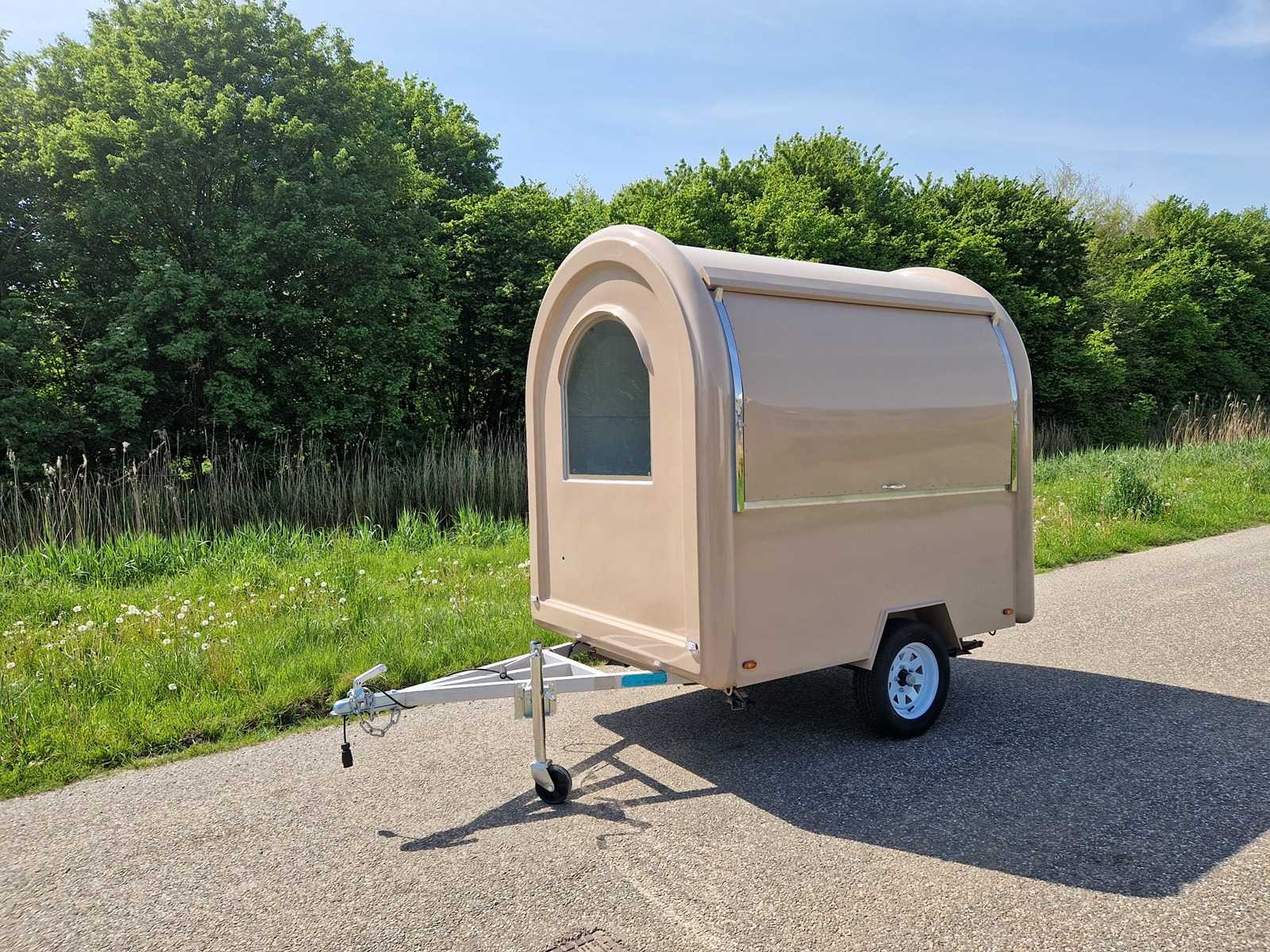 Food truck beige – 2025