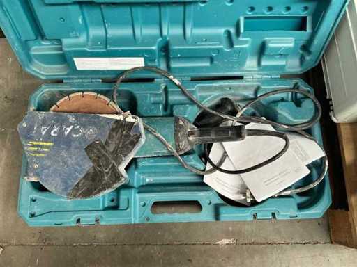 2021 Makita GA9060 Angle Grinder