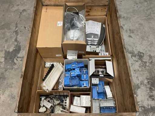 Partia materiałów instalacyjnych