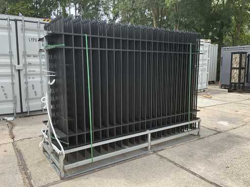 72 Meter Stangenzaun / Zaun