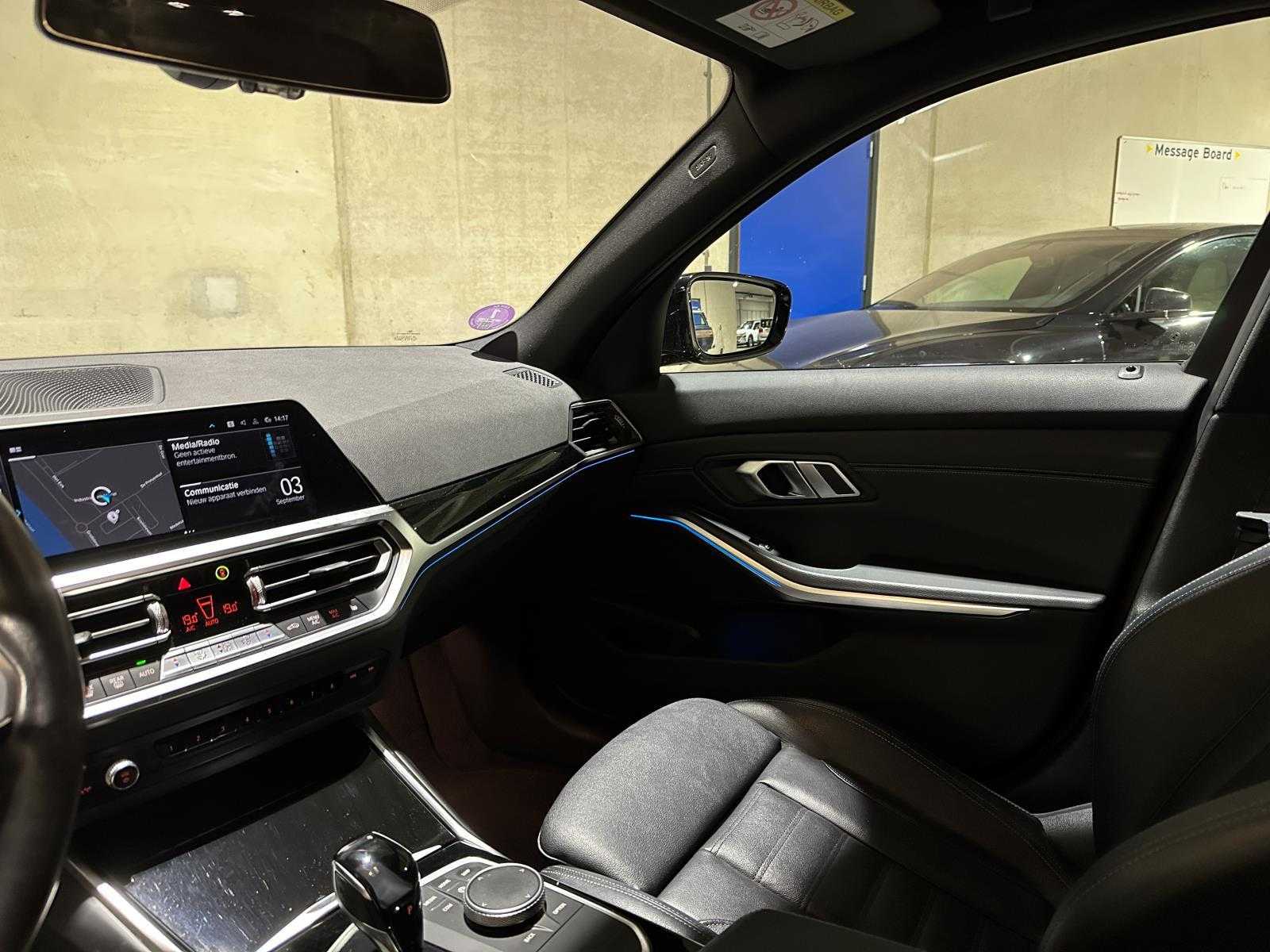 BMW 330e Touring Business Edition Plus 184pk 2021 3-serie (Origineel-NL + 1e Eigenaar) L-480-TL