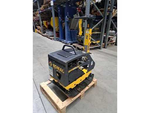 Construction machinery, small and handheld equipment as well as garden and landscape equipment