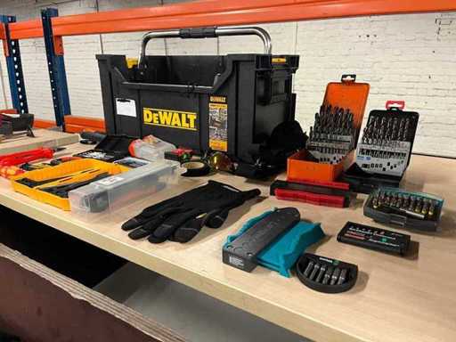 Partia narzędzi (w tym DeWALT, Knipex, Wera)